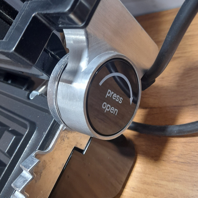 ساندویچ ساز و گریل حرفه ای تکنو مدل Te-412
